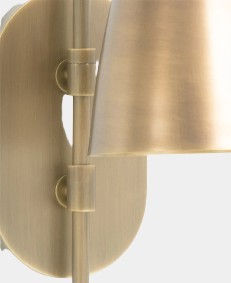 Jones Sconce