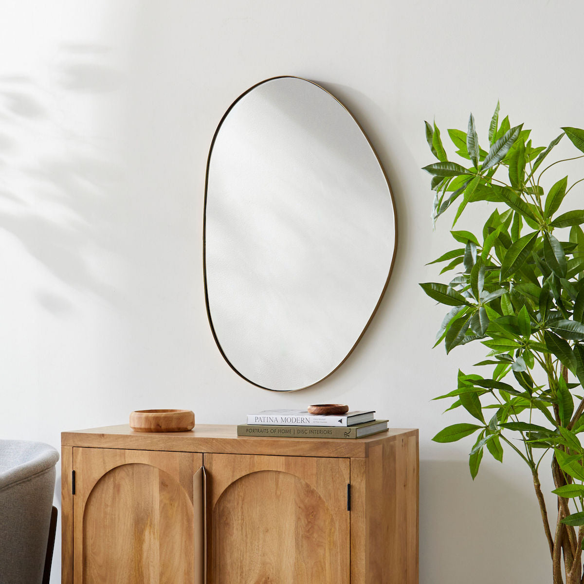 Aamnah Accent Mirror