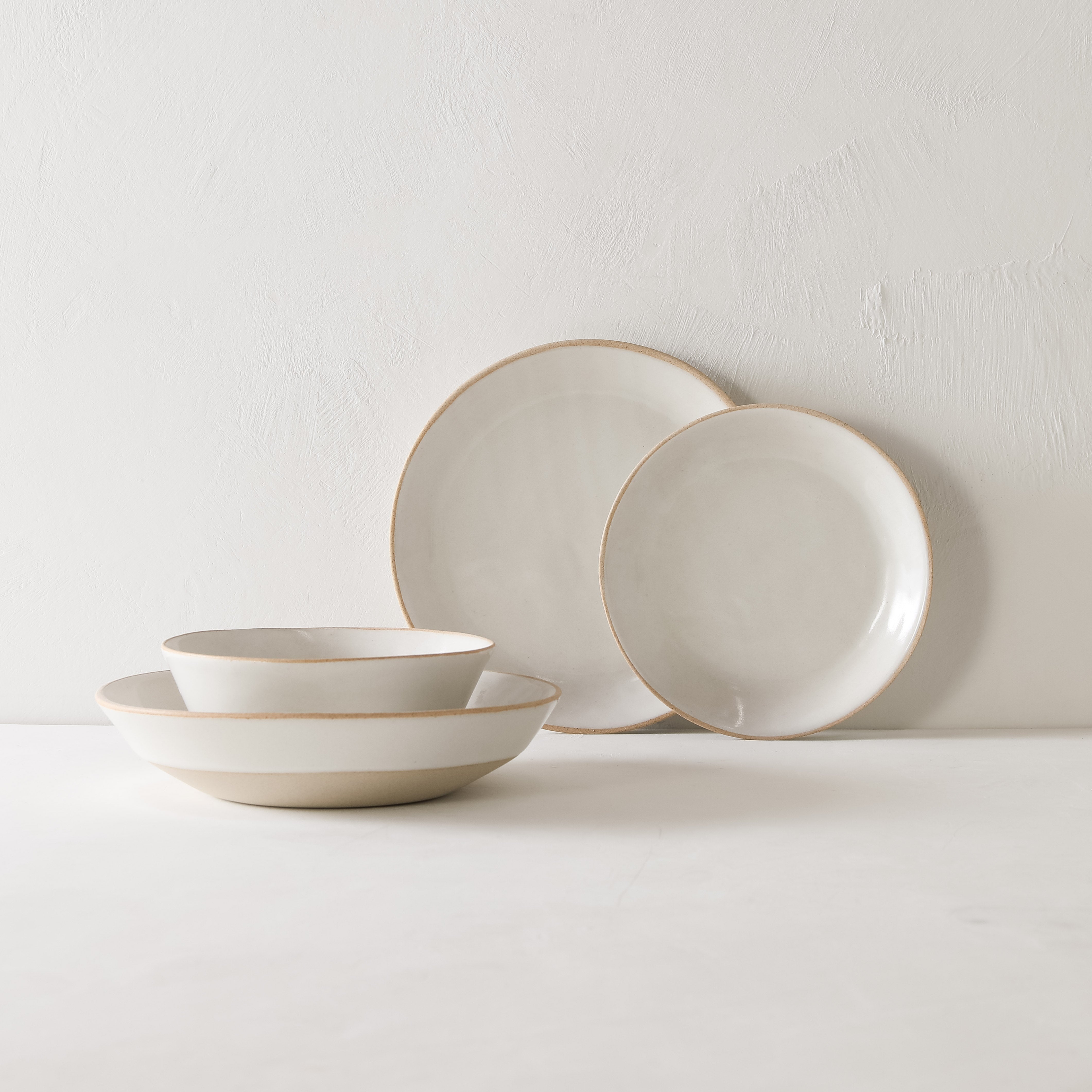 Minimal Dinnerware 4-Piece Set | Stoneware